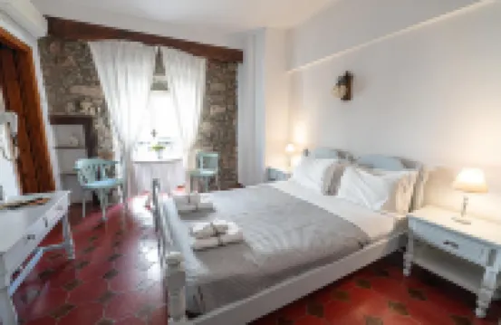 Dionysos Hotel