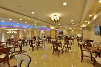 亞的斯藍寶石飯店 - 早餐