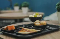 Br Hostel - Nhà nghỉ