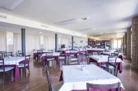 Hotel Alda Triskel - breakfast