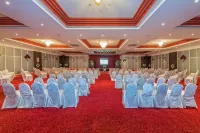 Adonis Hotel