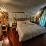Oak Tree Glamping Resort Hotels in Batu