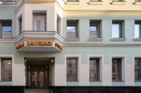 Hotel Boris Godunov Các khách sạn gần Trung tâm thương mại thiếu nhi Central