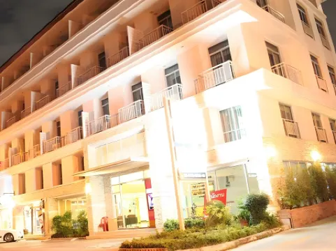 セナ ハウス パホンヨーティン 30