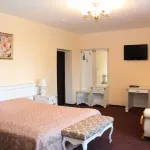 فندق أوكرانيا Hotels near Parnas Entertainment Complex