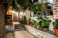 Dem Hotel โรงแรมใน