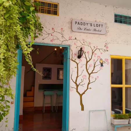 Paddy's Loft the Lake B&B