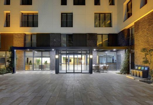 레오 스위트 호텔 외부 전경