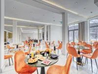 Triple G Hotels Hotels in Bos en Lommer