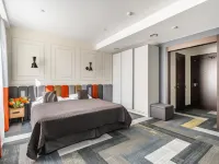 Vvedensky Hotel Hotel berhampiran Jambatan Istana