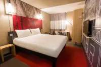 아비아토르 Park named after Army General V.F. Margelov 주변 호텔