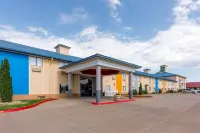 Quality Inn & Suites Wichita Falls I-44
