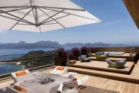 D Maris Bay
