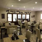 Or Tambo Guest House - فطور
