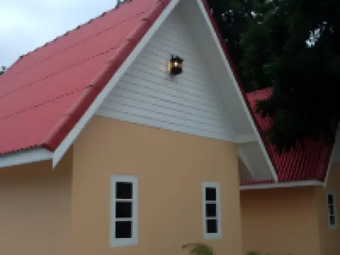 Thorfan Resort Hotel berhampiran Wat Pa Rattana Mongkol