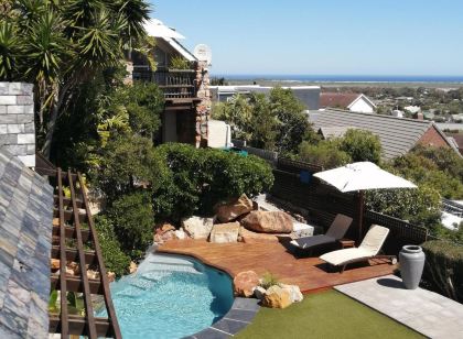 African Violet Guest Suites