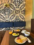Hilltop Oasis Lisboa Oeiras - breakfast