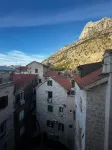 Puerta Apartments - Mountain view