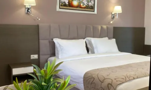 Doanesia Premium Hotel & Spa