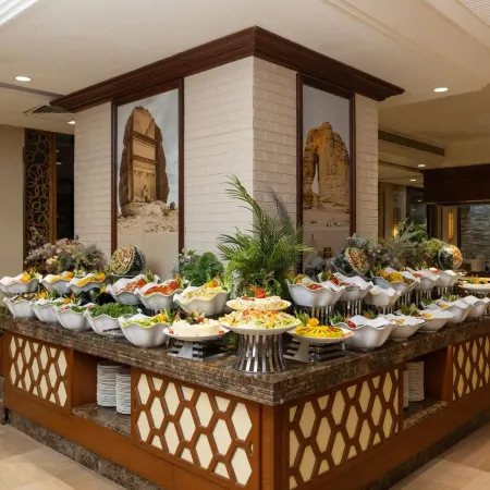 Violet Al Azizia Hotel