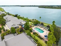 Harrington River Lodge - Pools