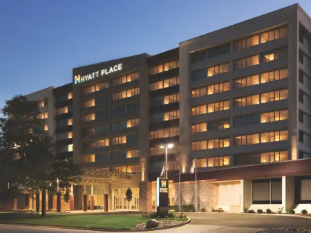 Hyatt Place Chicago O'Hare Airport Отели рядом с достопримечательностью «Театр Роузмонта»