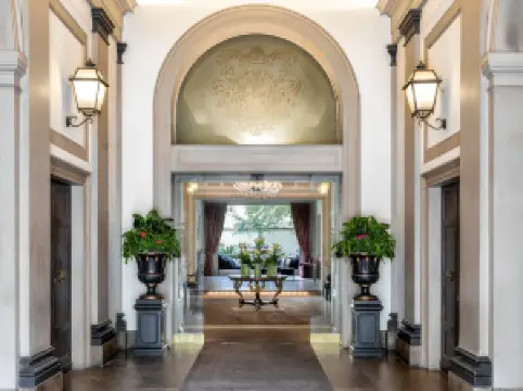 Sina Villa Medici, Autograph Collection