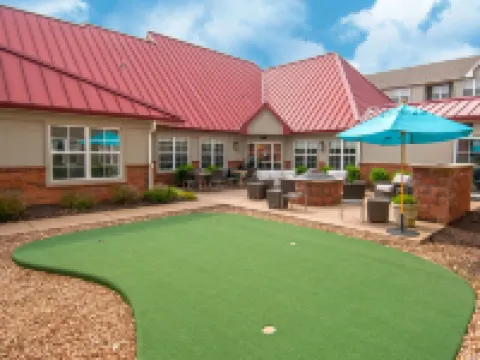 เรสซิเดนซ์อินน์ บายแมริออท สปริงเดล โรงแรมในสปริงเดล