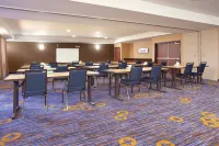 코트야드 캐스퍼 캐스퍼 호텔