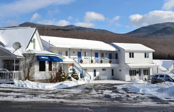 帕克斯汽車旅館