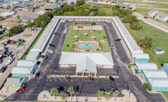 Shark Reef Resort Motel & Cottages