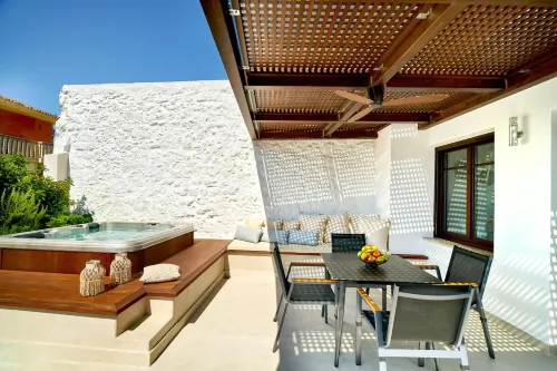 Vista Del Porto Luxury Suites - Homestays