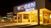 Wooden Hotel - bar