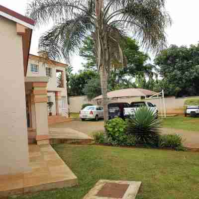 Ezulwini Guest House Hotel Exterior