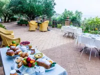 Donnasilia Hotels in Centola
