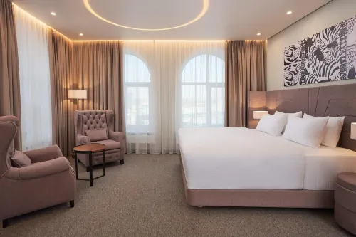 Aura City Hotel