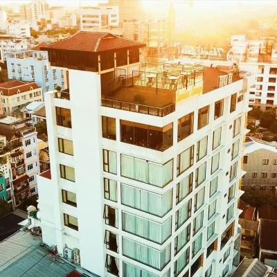 THANH LICH ROYAL BOUTIQUE HOTEL Hotels near Central Hospital