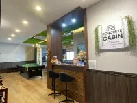 Concrete Jungle Cabin โรงแรมใกล้หอนาฬิกาอัทกินสัน