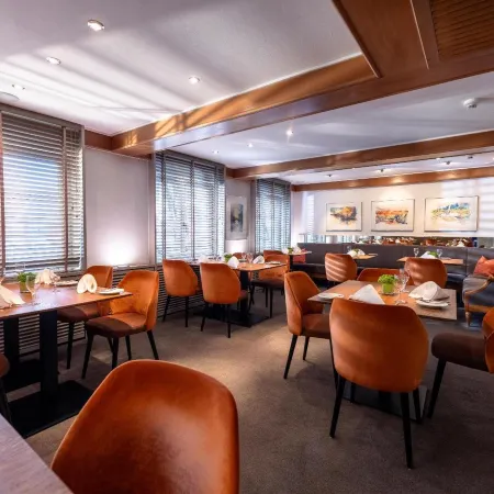 Hotel Adler Asperg Отели в г. Асперг