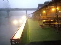 The Raft Land Resort Hotel a Distretto di Thong Pha Phum