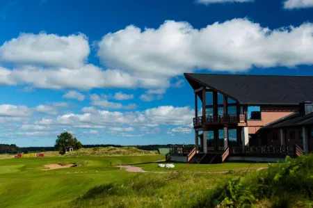 GORKI Golf & Resort (Горки Гольф) Отели в г. Ломоносовский район