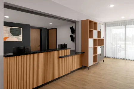 StudioRes Fort Myers Airport Отели в г. Три-Окс