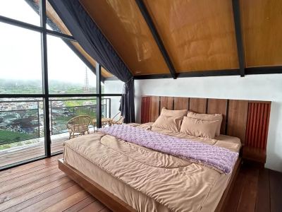 Dringo Cabin House