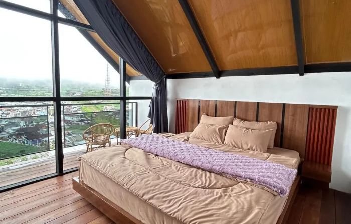 Dringo Cabin House