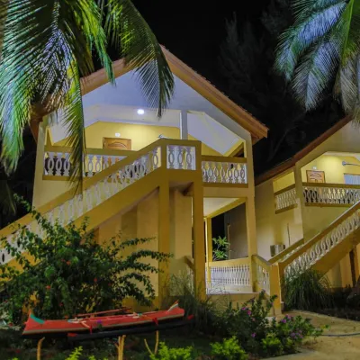 Laguna Beach Hotel berhampiran Morondava Beach