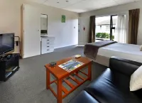 Classique Lodge Motel - Pet friendly