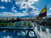 Los Patios Cool Living - Rooftop Pools