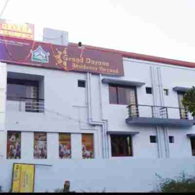 Grass Dew Hotel Exterior