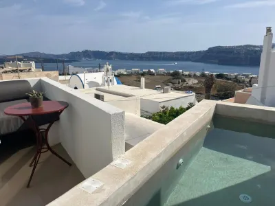Arvanitis Cave Village Hotel berhampiran Pantai Red