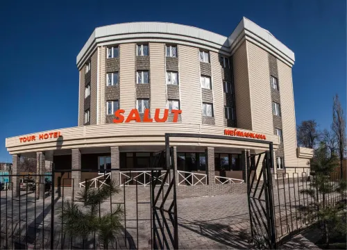 Salut Hotel - 3-Star